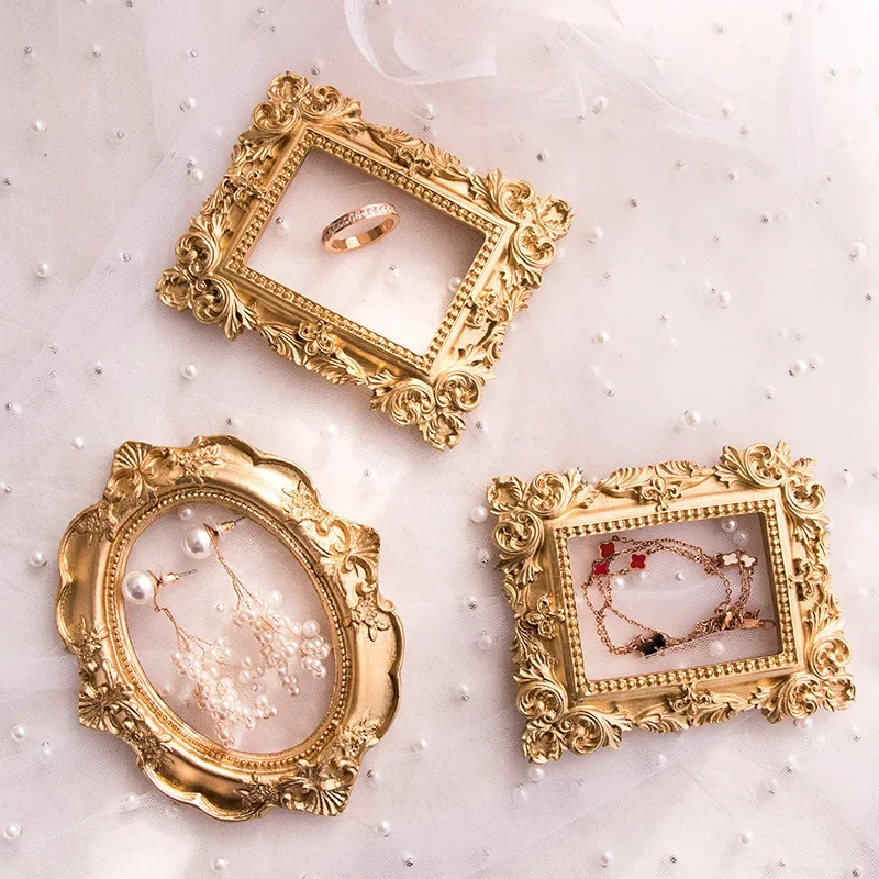 Resin Decoration Retro Embosse - Luxury Lifestyle Photos recension och pris