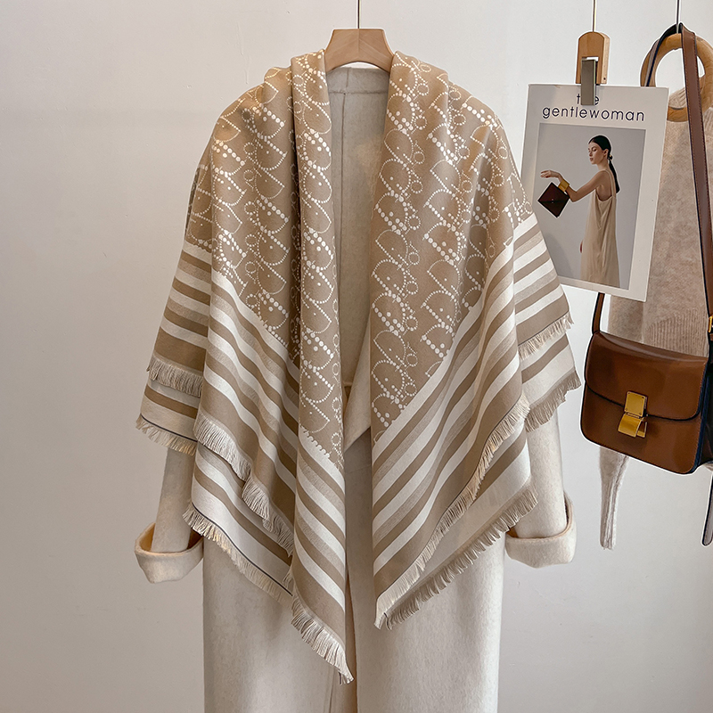 Elegant Striped Design Scarf I - Cashmere Throw Blanket recension och pris